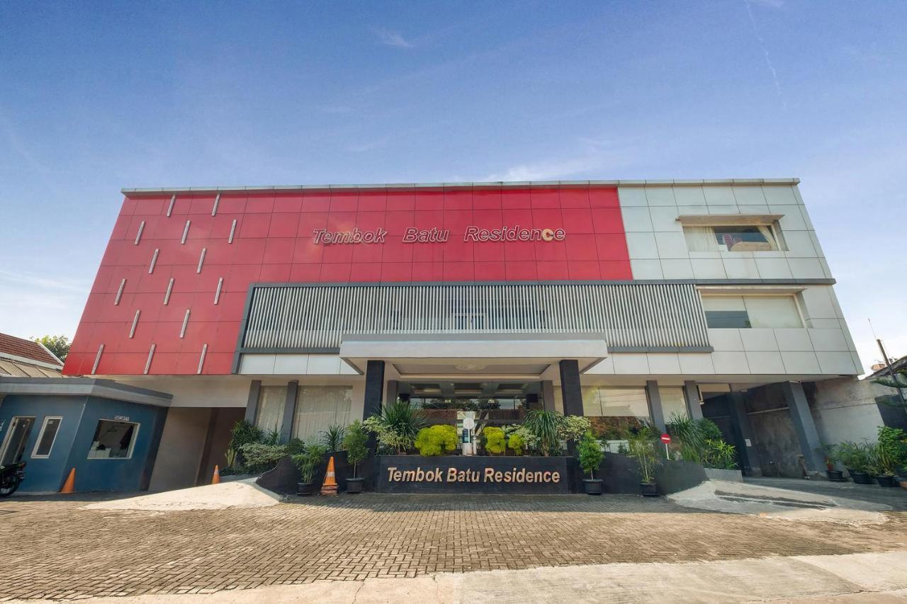 Oyo Flagship 3726 Tembok Batu Residence Tugu Exterior foto